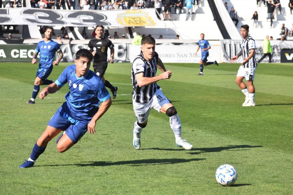 Gimnasia cayó ante Temperley y perdió su invicto como local