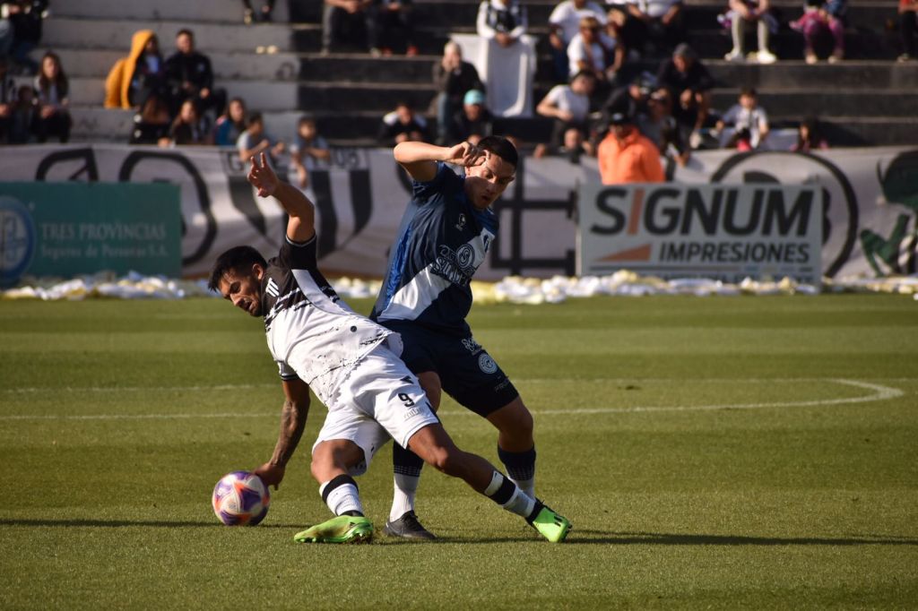 Gimnasia ganó y se subió al segundo puesto