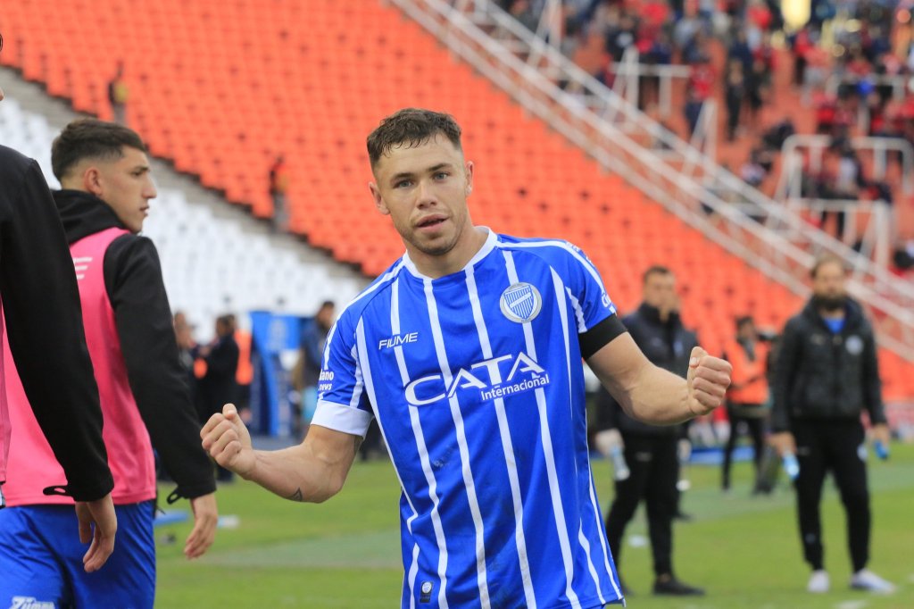 Godoy Cruz se impuso con autoridad ante Independiente de Avellaneda