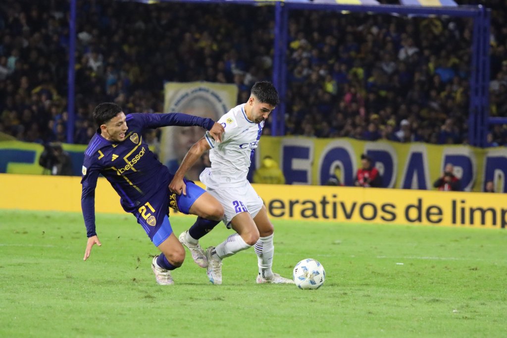 Tomba perdió ante Boca pero quedó en primer lugar de la zona