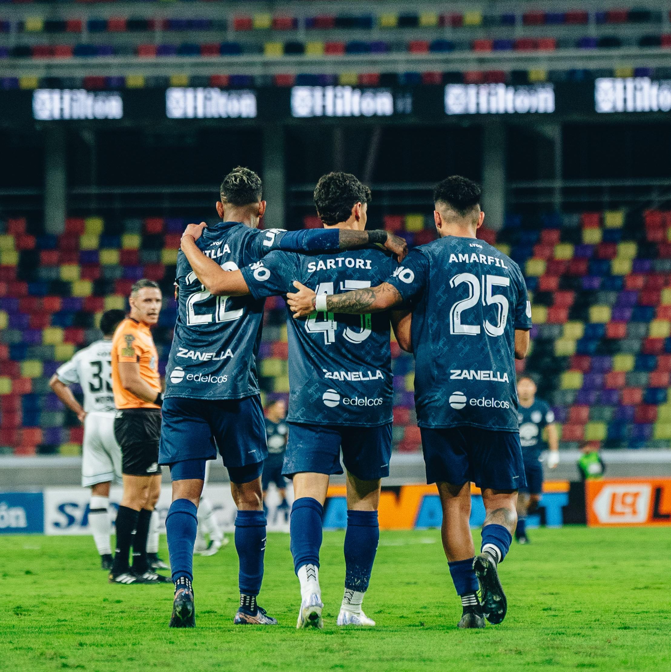 Independiente Rivadavia lo dio vuelta y se metió en los playoffs