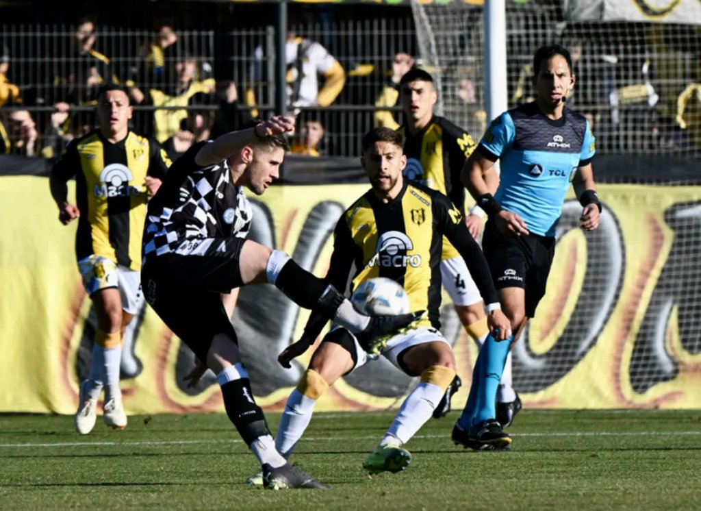 El Lobo venció a Deportivo Madryn y sigue dando pelea