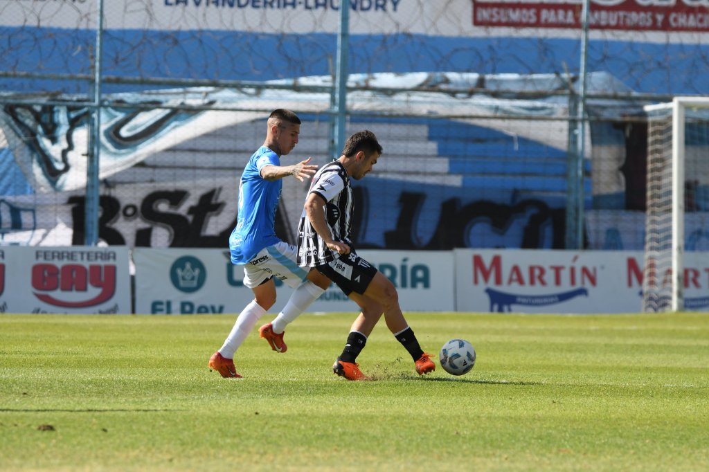Gimnasia perdió en Salta y no pudo escalarse a la cima