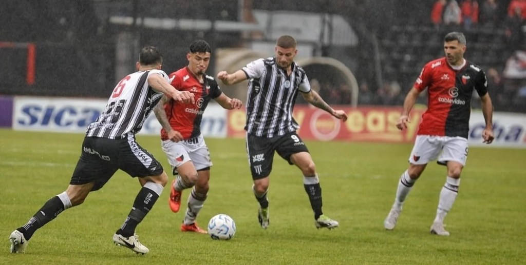 Gimnasia ganó en Santa Fe en el debut de Broggi y se subió a la punta