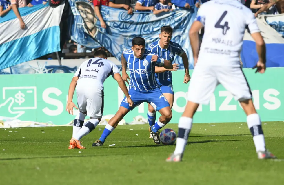Godoy Cruz demostró su superioridad y derrotó a Gimnasia