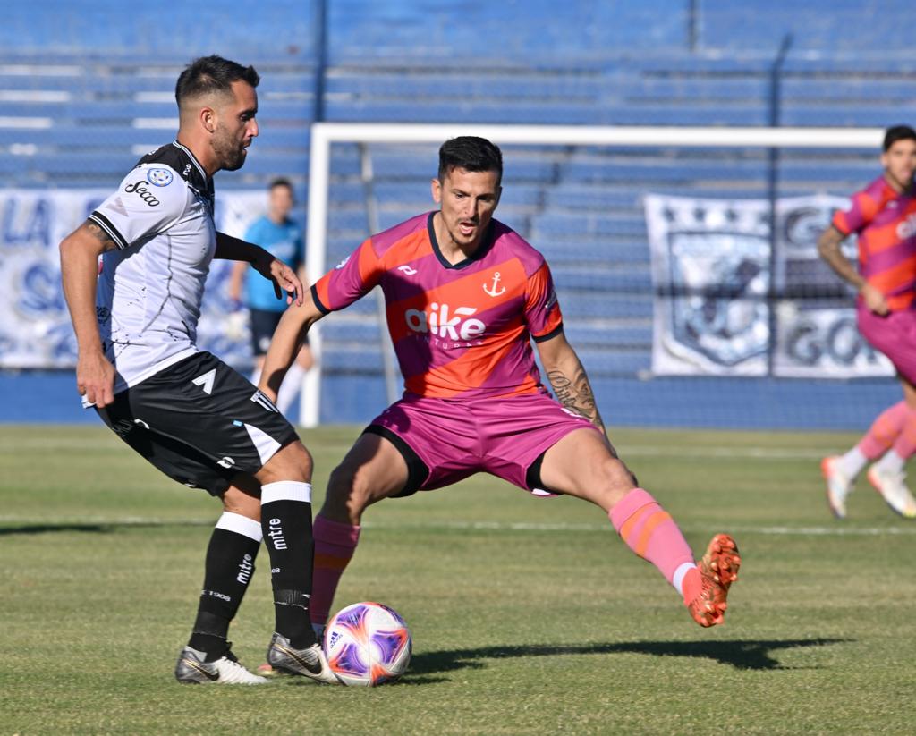 Gimnasia brilló en su victoria en Madryn y consolida su posición en la zona de clasificación