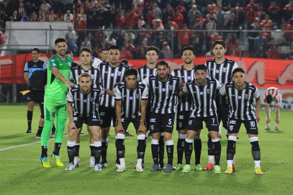 Gimnasia perdió por goleada